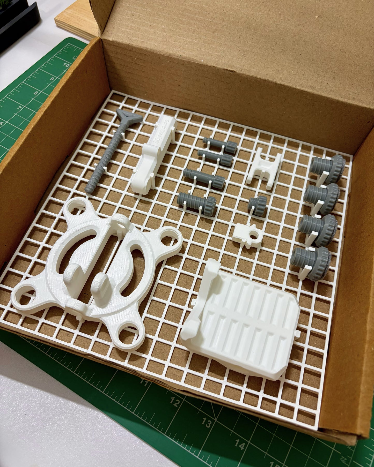 Sora M1 - White & Grey